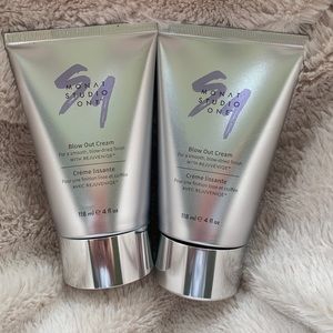 Monet Studio One “ Blow out Cream”